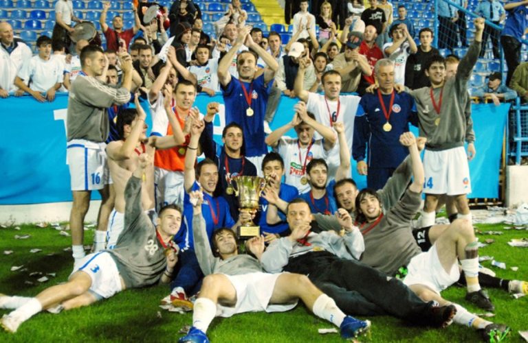 Prvi trofej Kupa osvojili su fudbaleri Rudara 2007. godine, FOTO: FSCG