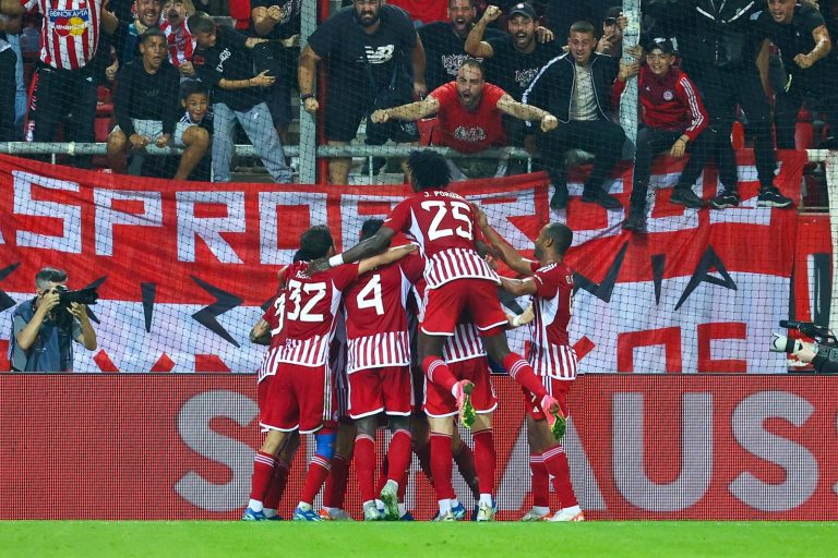 Fudbaleri Olimpijakosa slave gol protiv Vest Hema, FOTO: IMAGO/Yannis Halas/IMAGOSPORT/PIXSELL