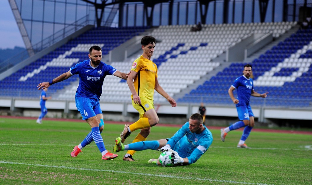 Tošković je bio najbolji fudbaler Jezera u prvom dijelu sezone, FOTO: FSCG