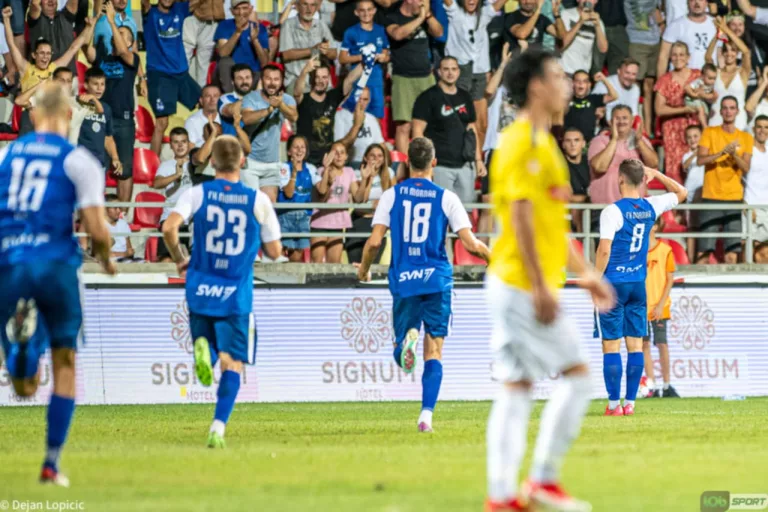 Đurišić slavi gol protiv Dinama, Foto: LobSport/Dejan Lopičić