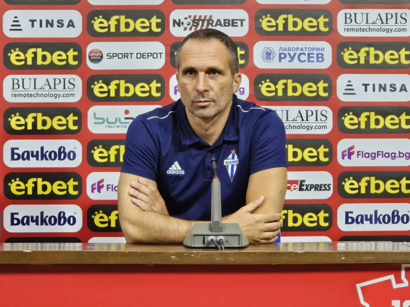 Brnović na pres konferenciji stadiona "Vasil Levski", Foto: Lob Sport